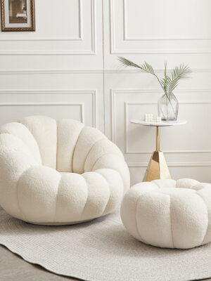 pumpkin design accent chair