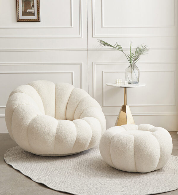 pumpkin design accent chair