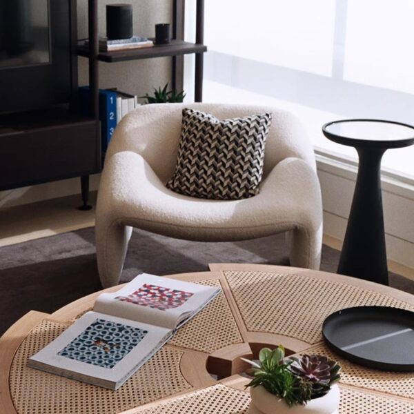 Luxury White Color Fabric Sofa Chair