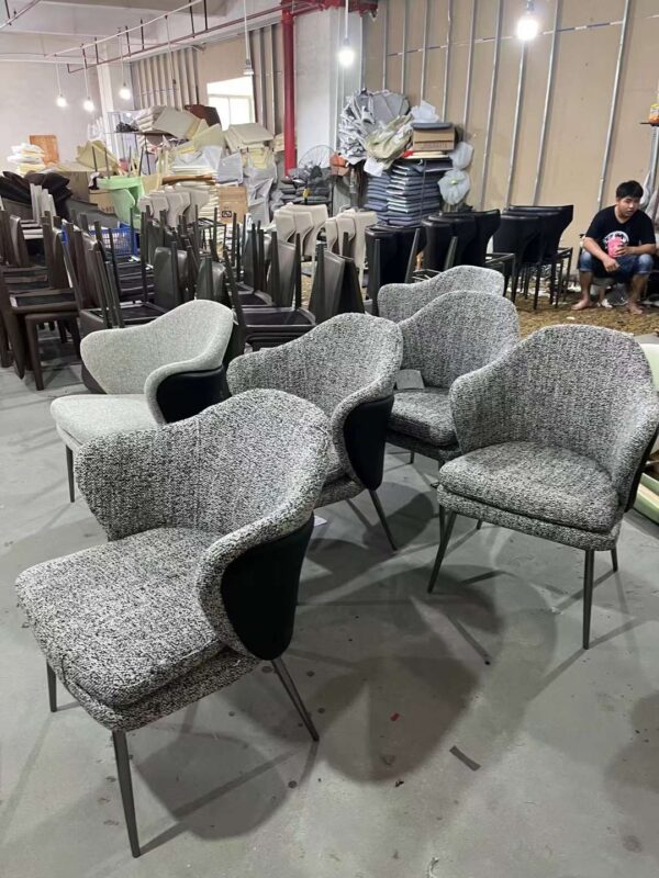 Minotti chairs