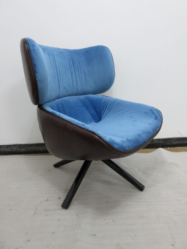 Tabano Lounge Chair