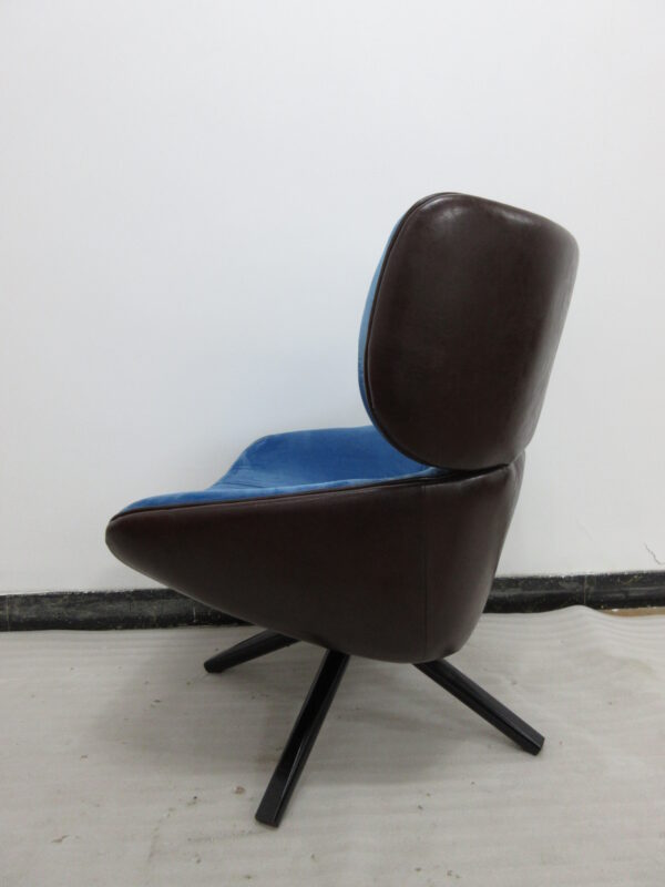 Tabano Lounge Chair