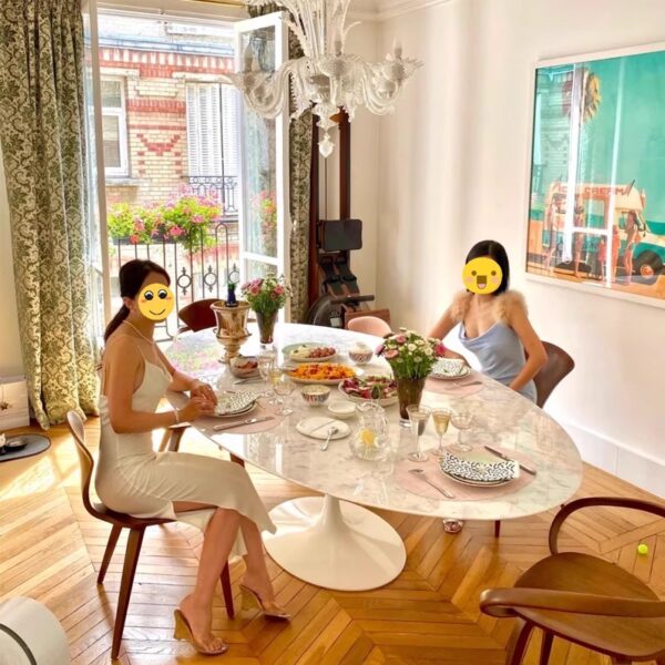 Tulip Dining Table